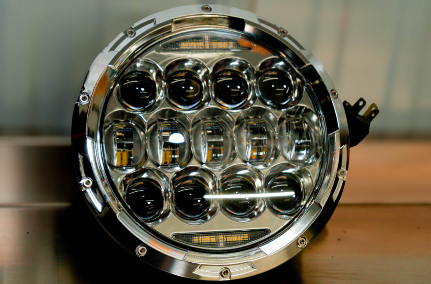 7" 130W LED Headlight (Black or Chrome) - Image 5