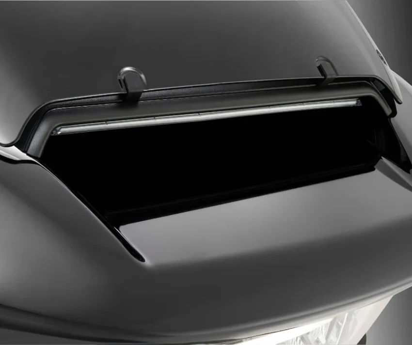 Fairing Vent Light for '23-up Road Glide - Image 2